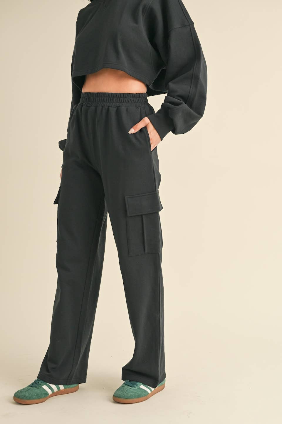 French Terry Oversized Crop Sweatshirt and Wide Leg Cargo Pa: Black / L